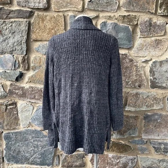 Barefoot Dreams Cozychic Lite Open Cardigan Sweater size medium - Picture 4 of 7